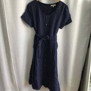 Women’s midi dress with waist tie